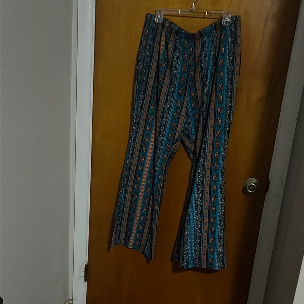 SHEIN Multicolor Patterned Flare Pants